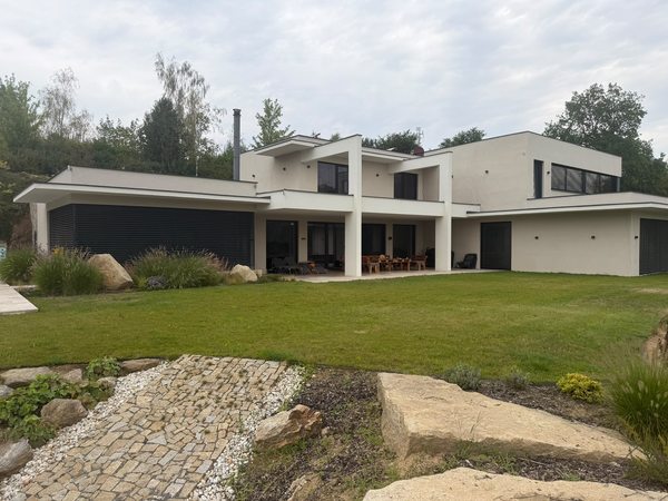 Stavba RD Tábor
